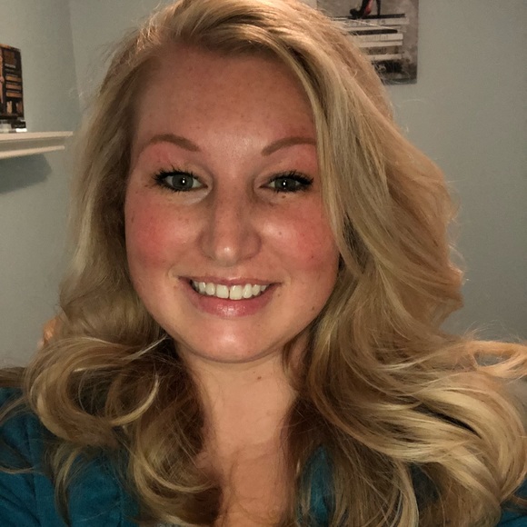 Meet your Posher, Stevi - Picture 1 of 1